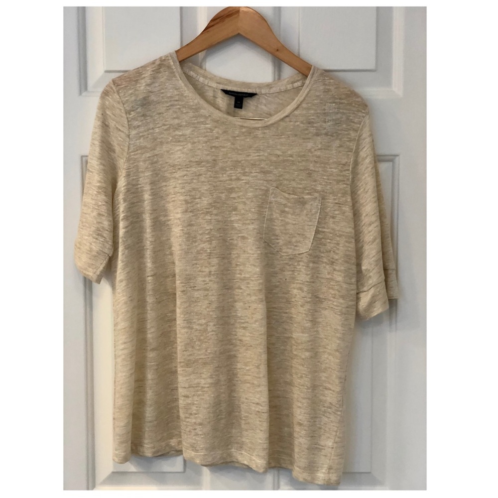 🍀 BANANA REPUBLIC: NWOT Linen Tee Shirt